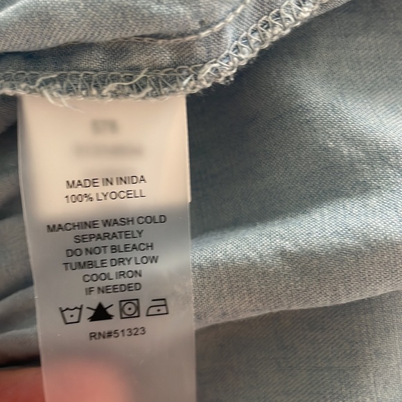 Vince Camuto Tiered Halter Dress - Picture 8 of 11